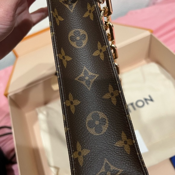 Brand new Toilet pouch 26 - Picture 5 of 15